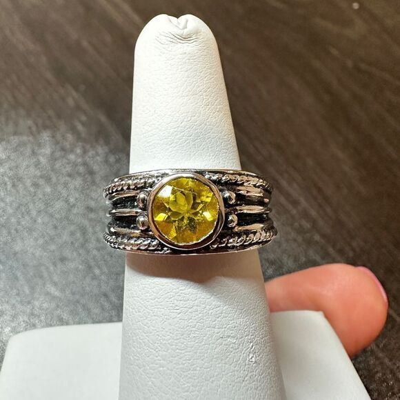 Round cut, faceted citrine solitaire ring in solid sterling silver! - Picture 10 of 12